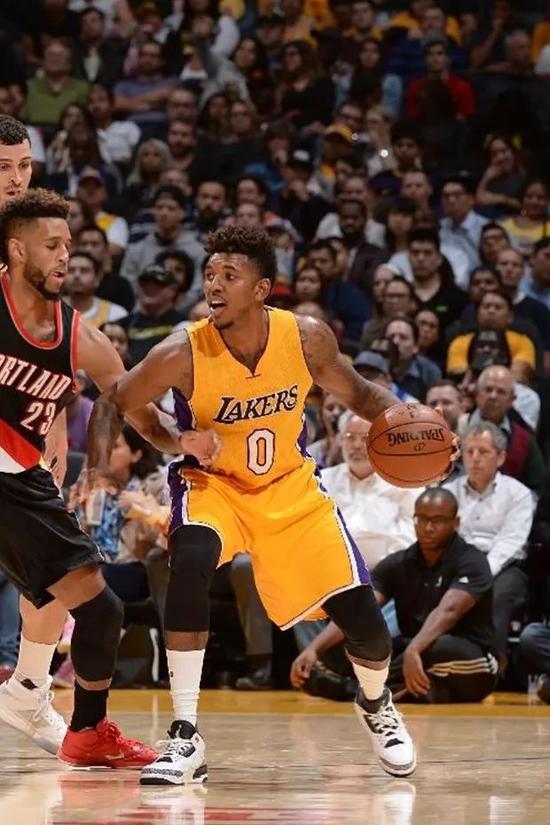 和每个段落 和每个段落